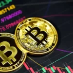 Bitcoin Plummets Below Crucial Support Level – Will BTC Price Recover to $30,000 or Sink to $25,000? The Future of Bitcoin Hangs in the Balance